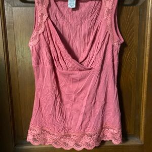 Chic Pink Lace Trim Camisole